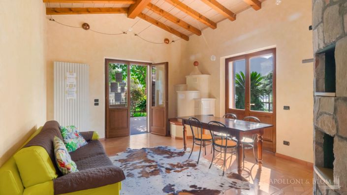 Image No.17-6 Bed Villa for sale