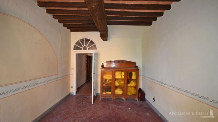 Image No.13-6 Bed Apartment for sale