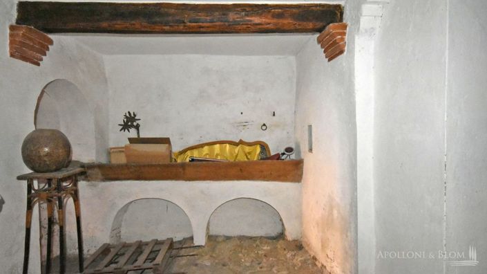 Image No.15-6 Bed Apartment for sale