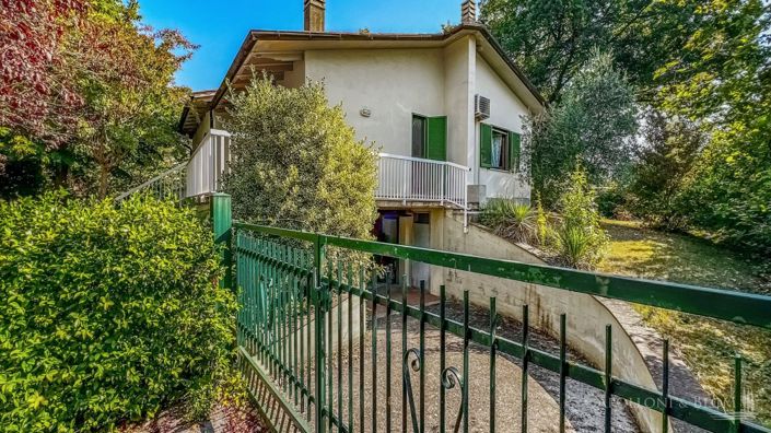 Image No.2-Villa de 3 chambres à vendre à Sarteano