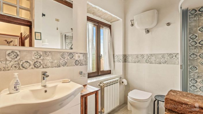 Image No.13-Appartement de 10 chambres à vendre à Montalcino