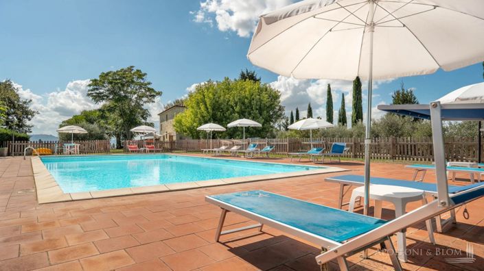 Image No.28-Appartement de 10 chambres à vendre à Montalcino