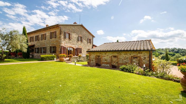 Image No.2-Villa de 34 chambres à vendre à Gambassi Terme