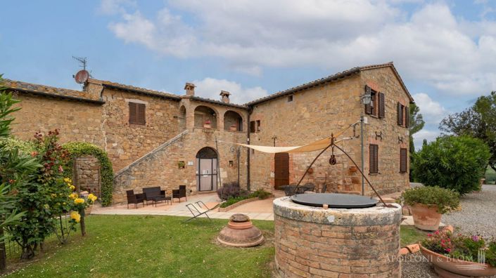 Image No.16-Appartement de 15 chambres à vendre à Sienne