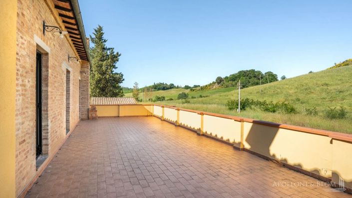 Image No.10-15 Bed Apartment for sale