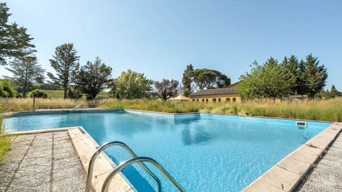 Image No.15-15 Bed Apartment for sale