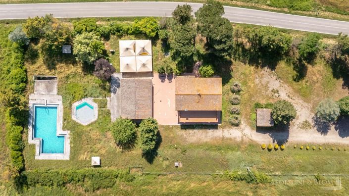 Image No.3-15 Bed Apartment for sale