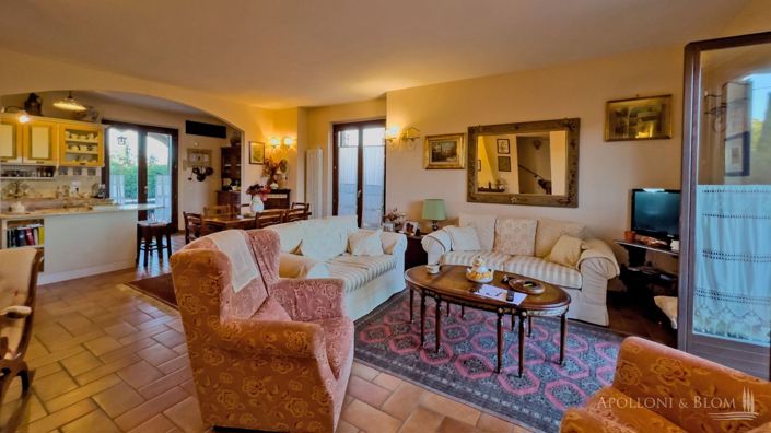 Image No.13-3 Bed Apartment for sale