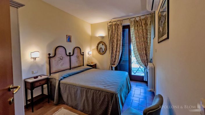 Image No.20-3 Bed Apartment for sale