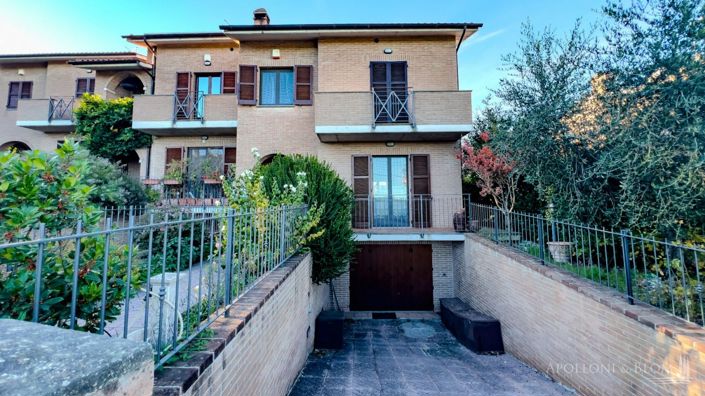 Image No.27-3 Bed Apartment for sale