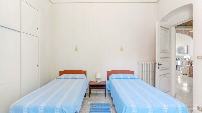 Image No.15-4 Bed Apartment for sale