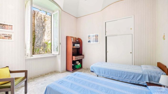 Image No.16-4 Bed Apartment for sale