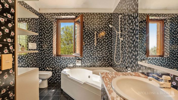 Image No.20-Villa de 6 chambres à vendre à Chianciano Terme