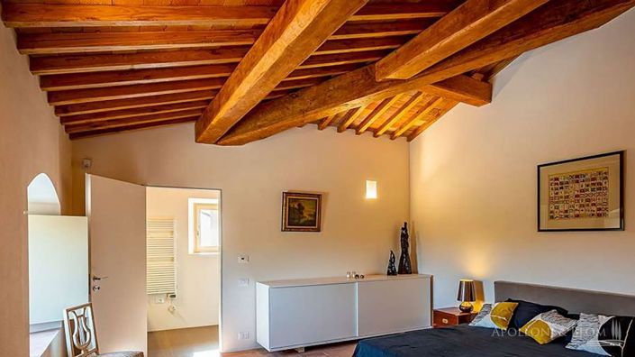 Image No.18-5 Bed Apartment for sale