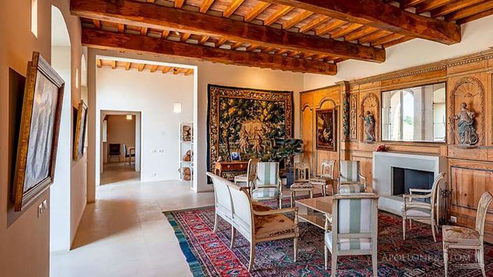 Image No.9-5 Bed Apartment for sale