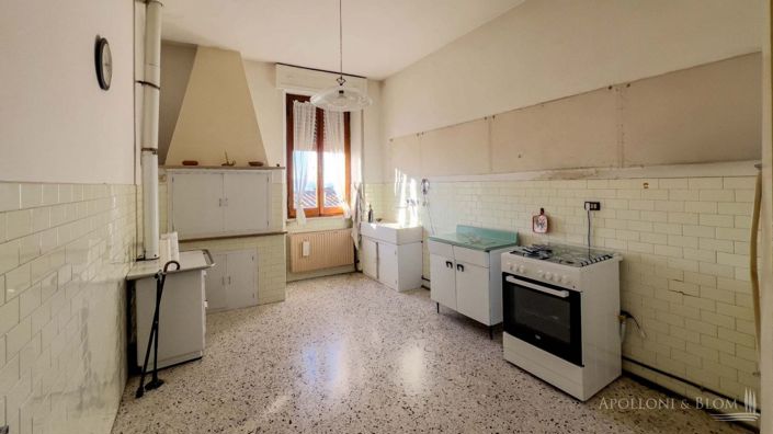 Image No.11-4 Bed Apartment for sale