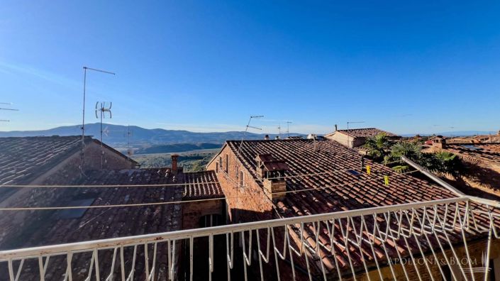 Image No.4-4 Bed Apartment for sale