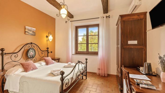 Image No.14-Appartement de 6 chambres à vendre à Montepulciano