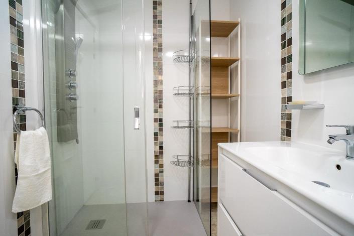 Image No.21-2 Bed Apartment for sale