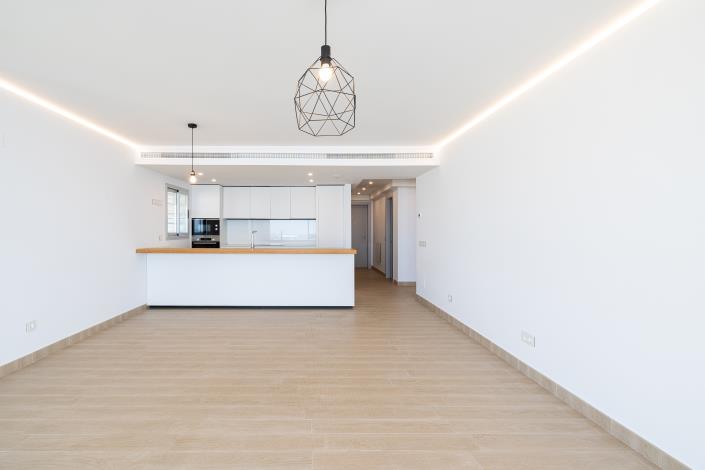 Image No.12-3 Bed Apartment for sale