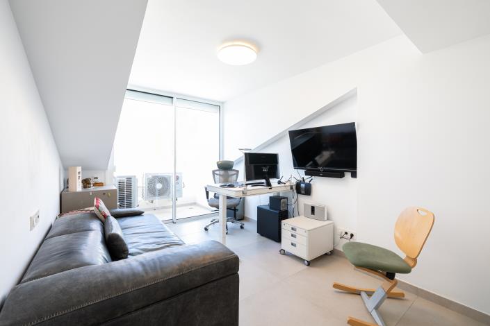 Image No.14-3 Bed Penthouse for sale