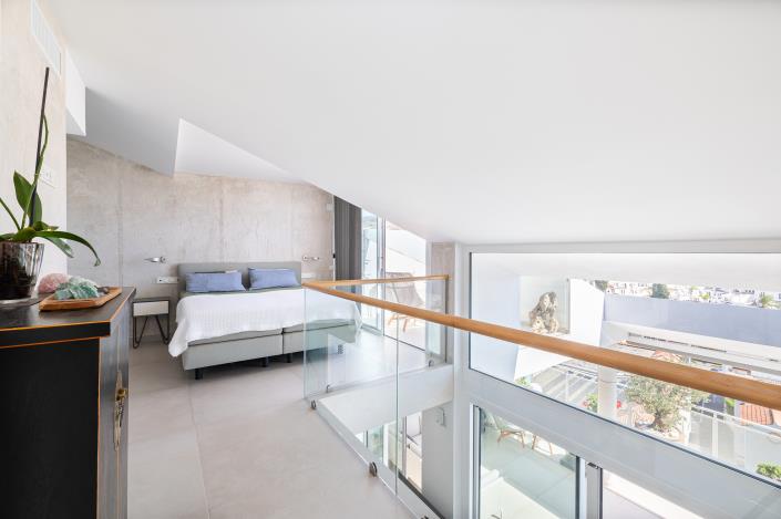 Image No.13-3 Bed Penthouse for sale