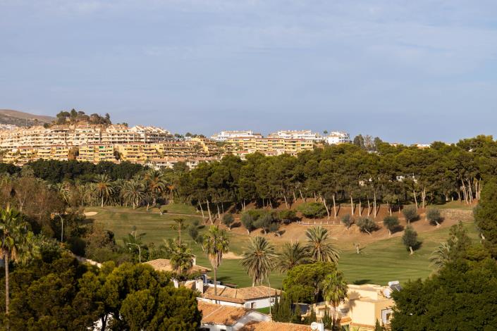 Image No.34-3 Bed Apartment for sale