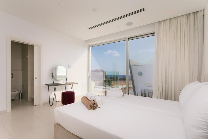 Image No.22-3 Bed Villa for sale