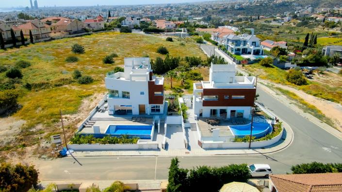 Image No.10-3 Bed Villa for sale