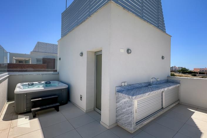 Image No.39-3 Bed Villa for sale