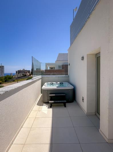 Image No.40-3 Bed Villa for sale