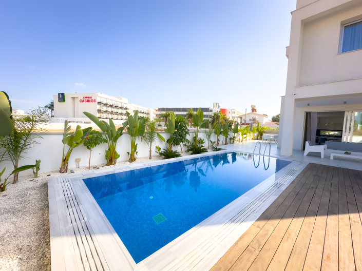 Image No.3-4 Bed Villa for sale