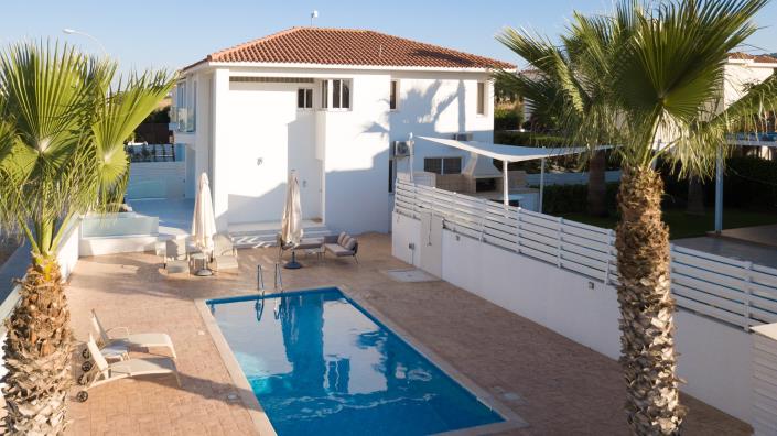 Image No.3-3 Bed Villa for sale