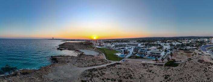 Image No.8-4 Bed Villa / Detached for sale