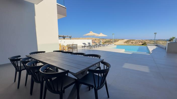 Image No.35-4 Bed Villa / Detached for sale