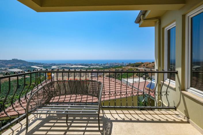 Image No.9-3 Bed Apartment for sale