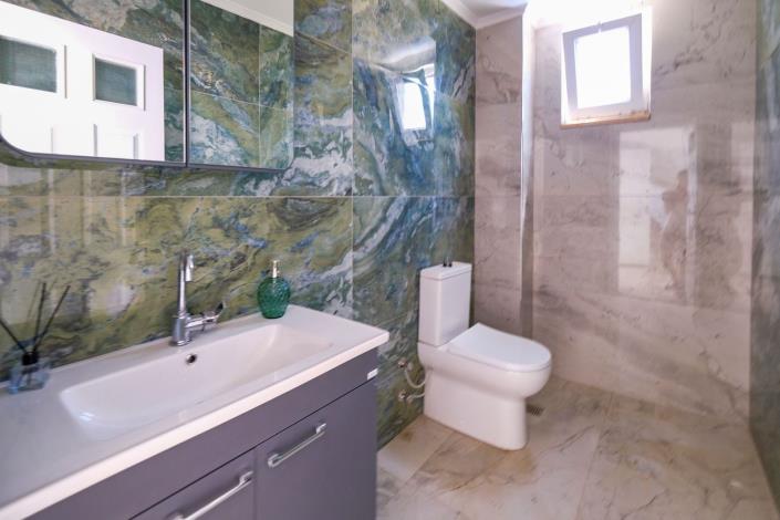 Image No.12-3 Bed Apartment for sale