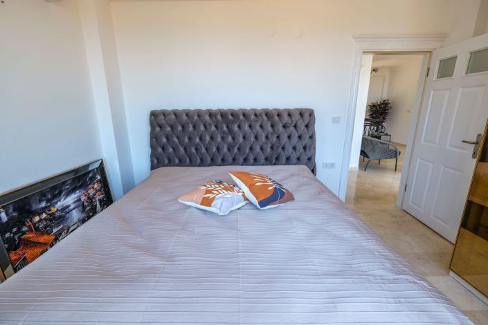 Image No.40-3 Bed Apartment for sale