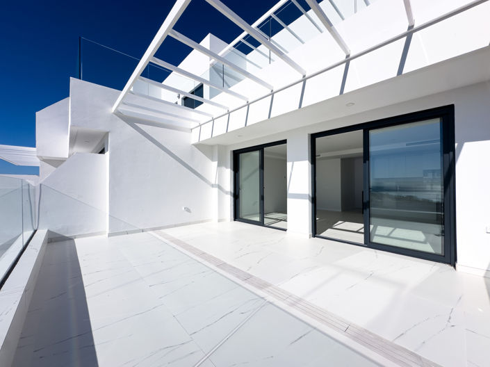 Image No.20-2 Bed Apartment for sale