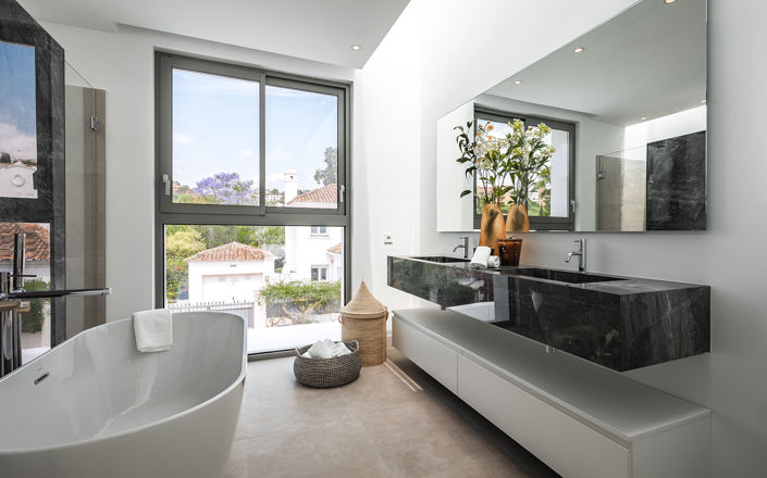 Image No.19-5 Bed Villa for sale