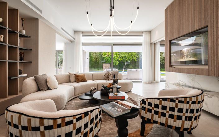 Image No.2-5 Bed Villa for sale