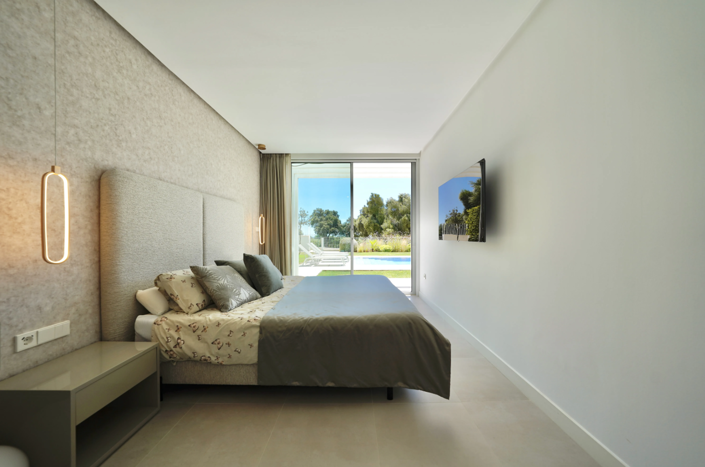 Image No.10-5 Bed Villa for sale