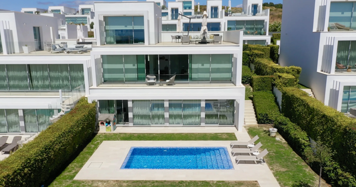 Image No.27-5 Bed Villa for sale