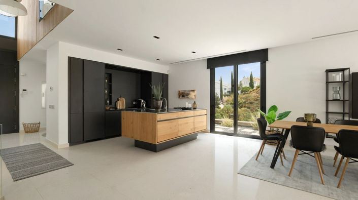 Image No.8-5 Bed Villa for sale