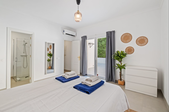 Image No.26-6 Bed Villa for sale