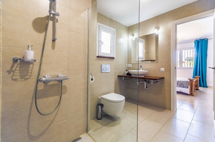 Image No.32-4 Bed Villa for sale