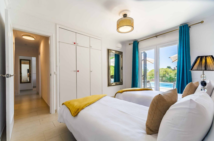 Image No.38-4 Bed Villa for sale