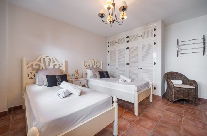 Image No.28-5 Bed Villa for sale