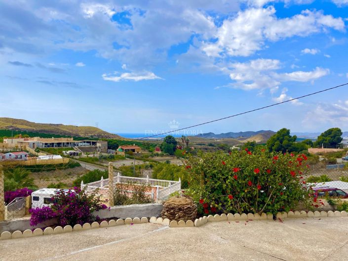 Image No.13-2 Bed Property for sale