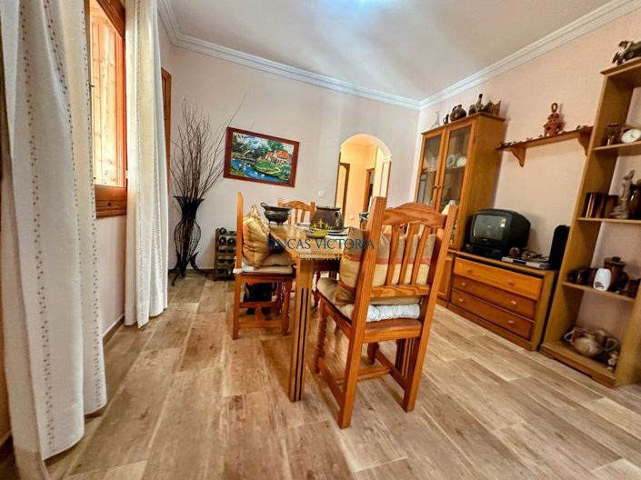 Image No.25-3 Bed Property for sale